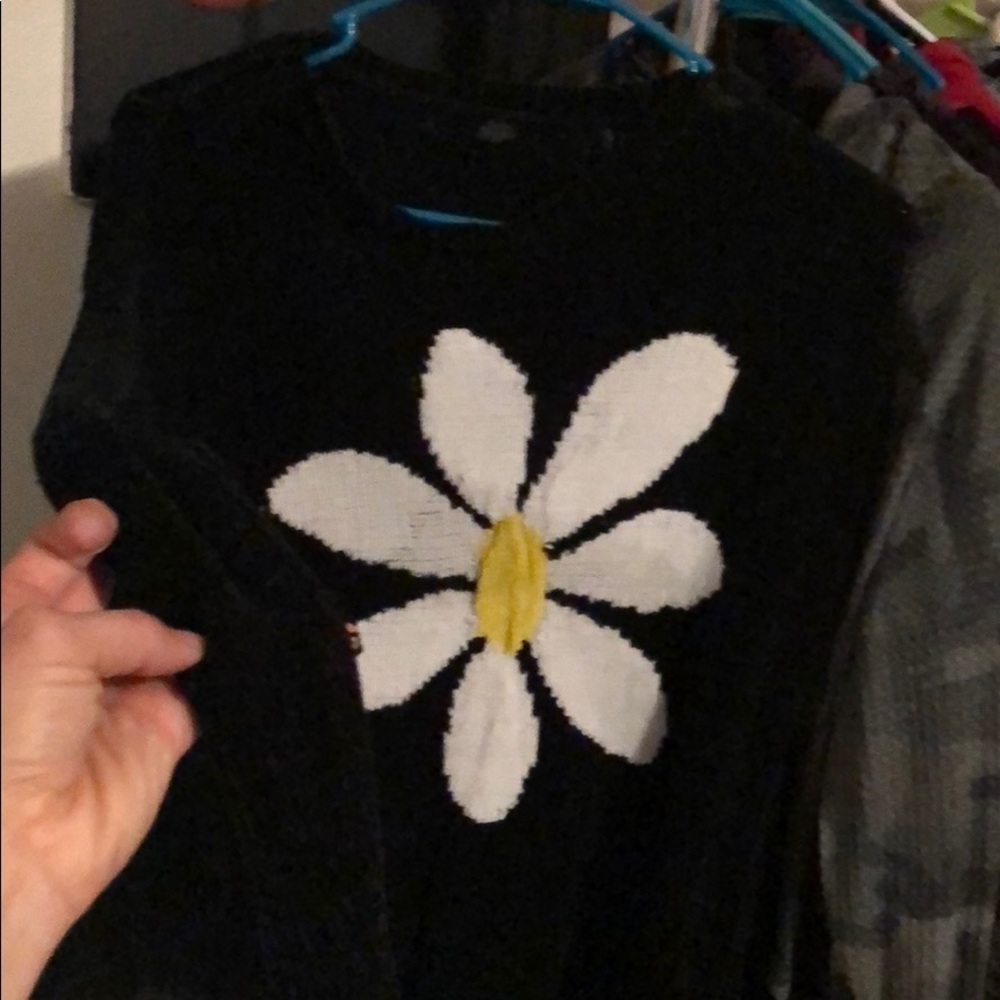 Black crew neck sweater